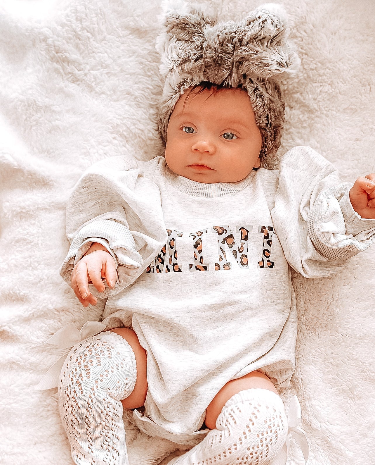 Minky Oversized Bow -Arctic- handmade SKYLAROSECO