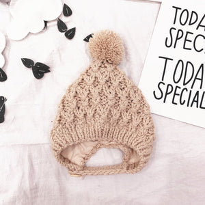 Pom pom Crochet Beanie - Beige